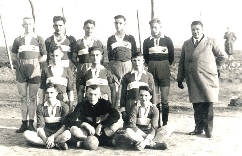 1934
